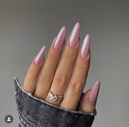 Glazed Donut Nails - Hailey Bieber 